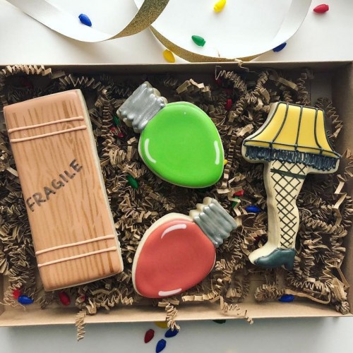 Κουπ πατ Χριστουγεννιάτικο Φωτιστικό με Πόδι – Leg Lamp